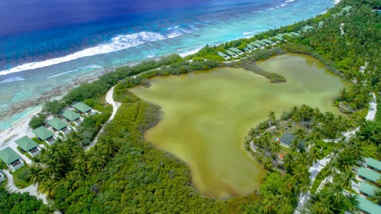 Hithadhoo , Addu City. Ranin hanaa fenganda
